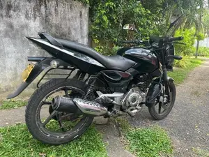 Bajaj Pulsar 150 2015