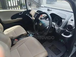 Honda Fit Shuttle 2012