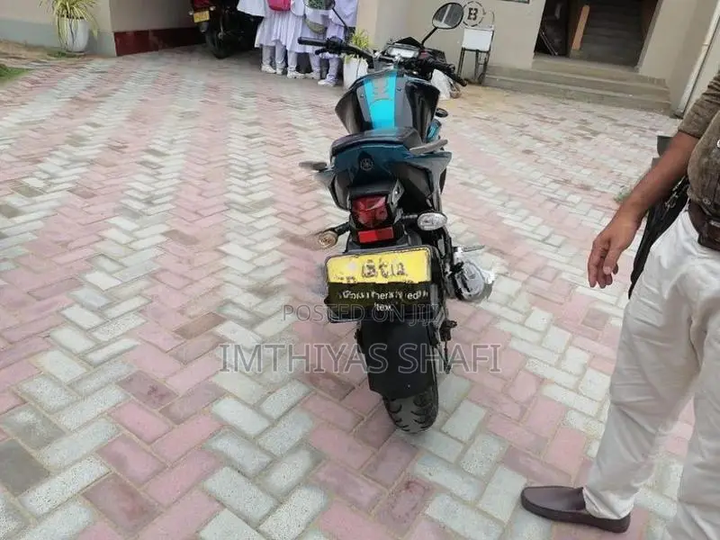 Yamaha FZs V2 2015