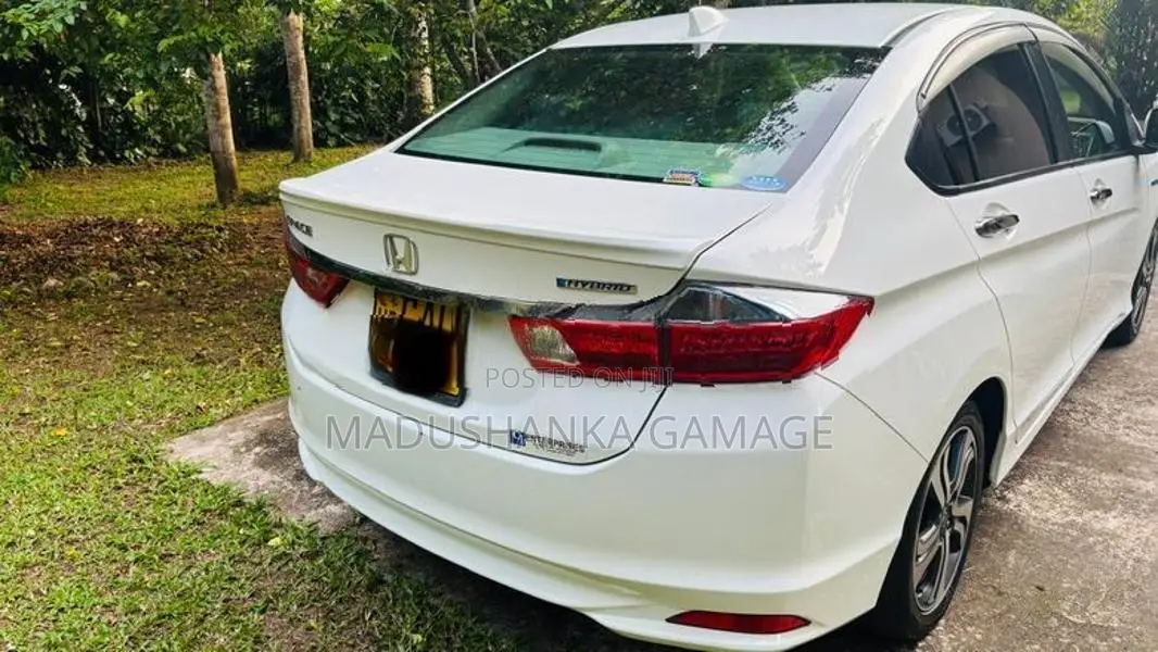 Honda Grace EX Highest Grade 2017