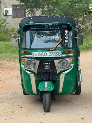 Bajaj RE 2014