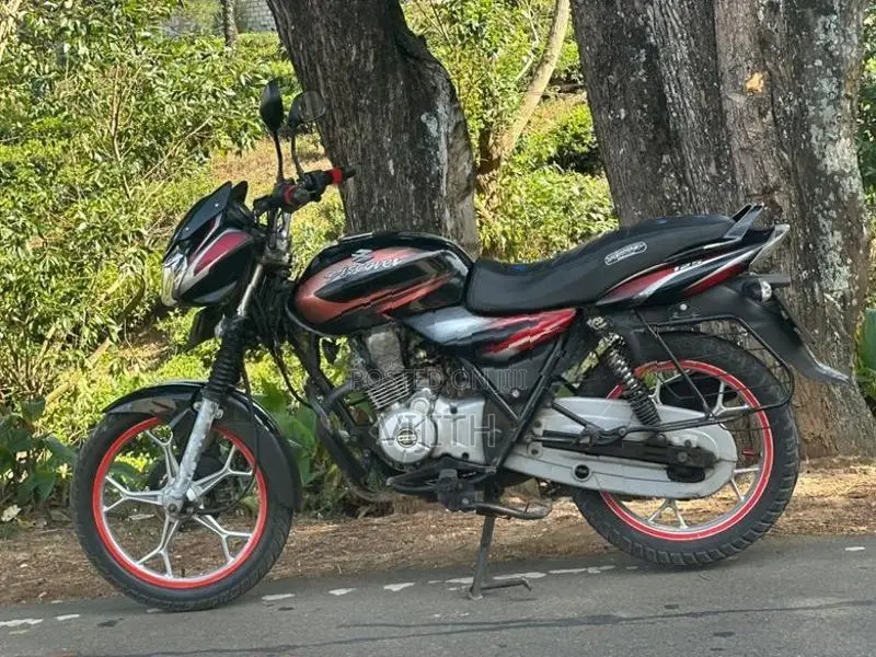 Bajaj Discover 125 2016