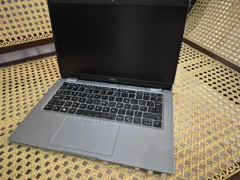 Dell Latitude 5330 12th Gen, Intel Core i3, 16GB RAM, 256GB SSD