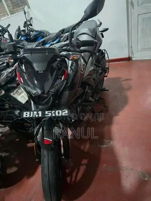 Bajaj Pulsar N160 2025