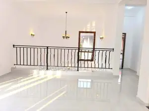 Super Luxury 3-Storey House for Sale – Thalawathugoda