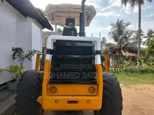 Komatsu 510 Loader