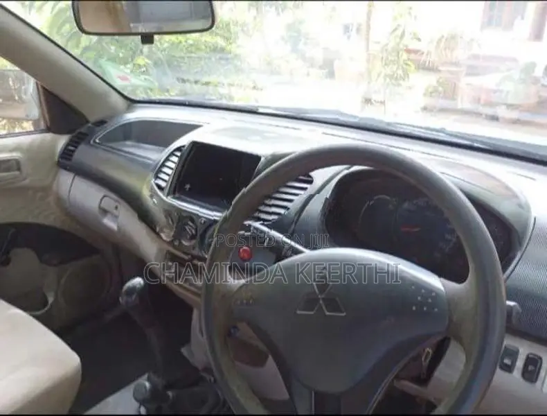Mitsubishi L200 2008
