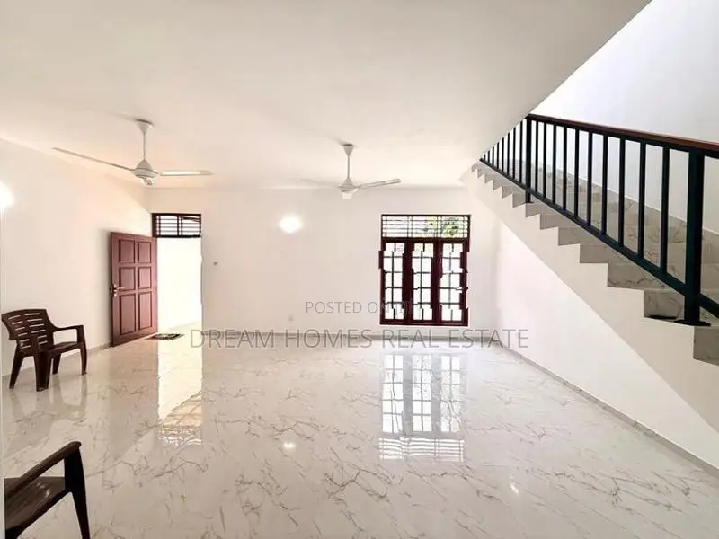 Modern 4 Bedroom House – Nugegoda