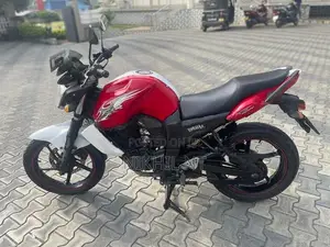 Yamaha FZ S 2012