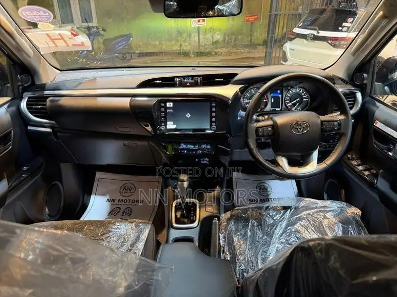 Toyota Hilux Rocco 2024