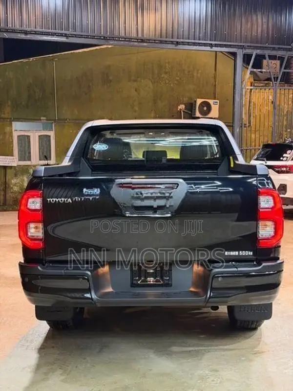 Toyota Hilux Rocco 2024