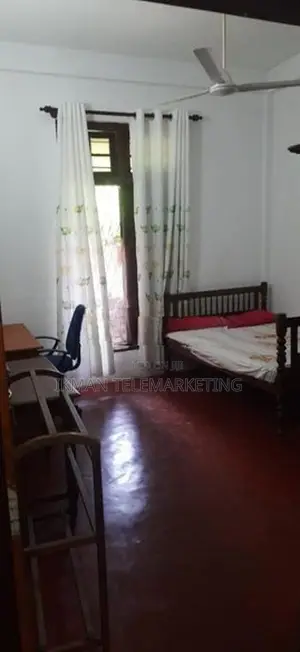 Fully Furnished Room for Rent in Nugegoda ( Ladies )