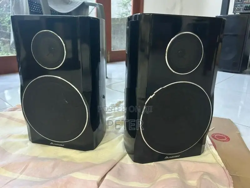 Onkyo HDMI amp with 8" Speakers