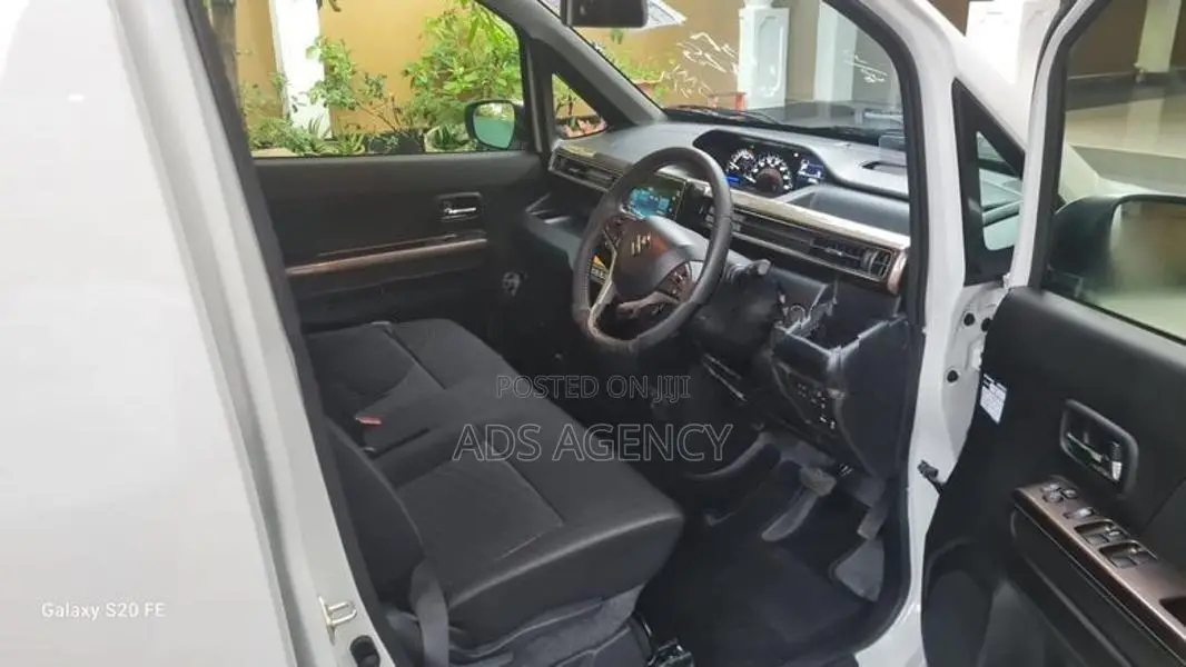 Suzuki Wagon R Custom Z 2024