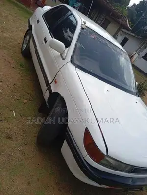 Mitsubishi Lancer 1990