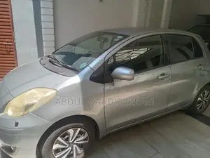 Toyota Vitz 2007