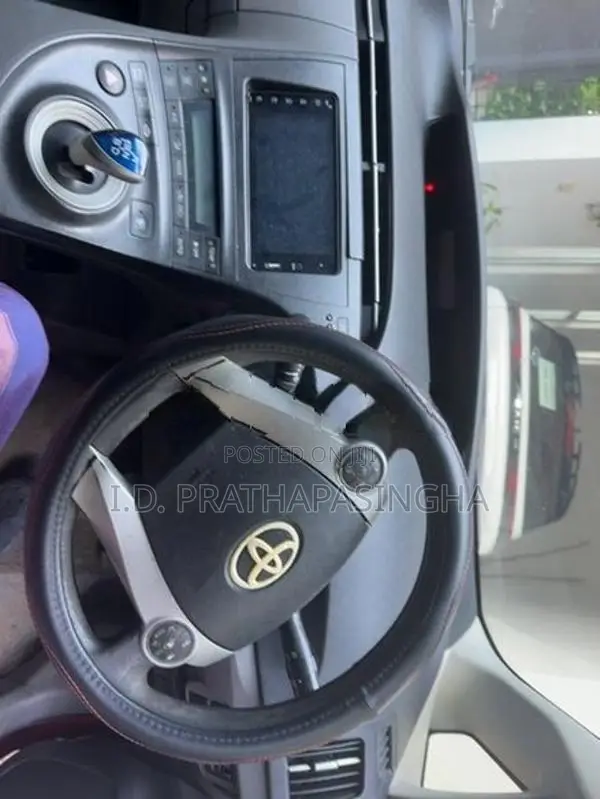 Toyota Prius 2010 3rd Generation