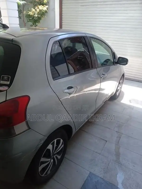 Toyota Vitz 2007