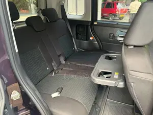 Toyota Roomy Custom G 2025