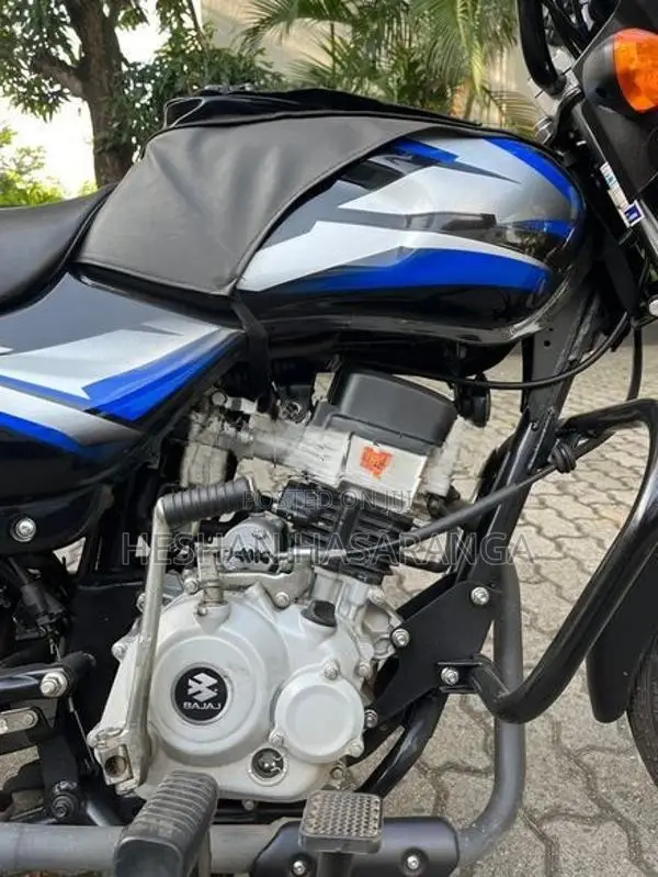 Bajaj CT100 2026