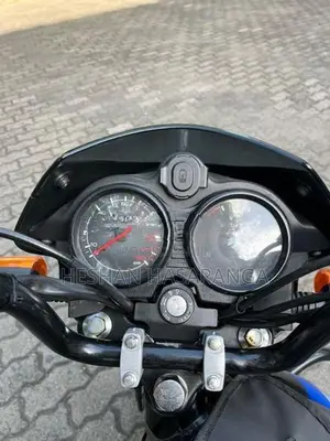 Bajaj CT100 2026