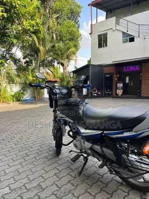 Bajaj CT100 2026