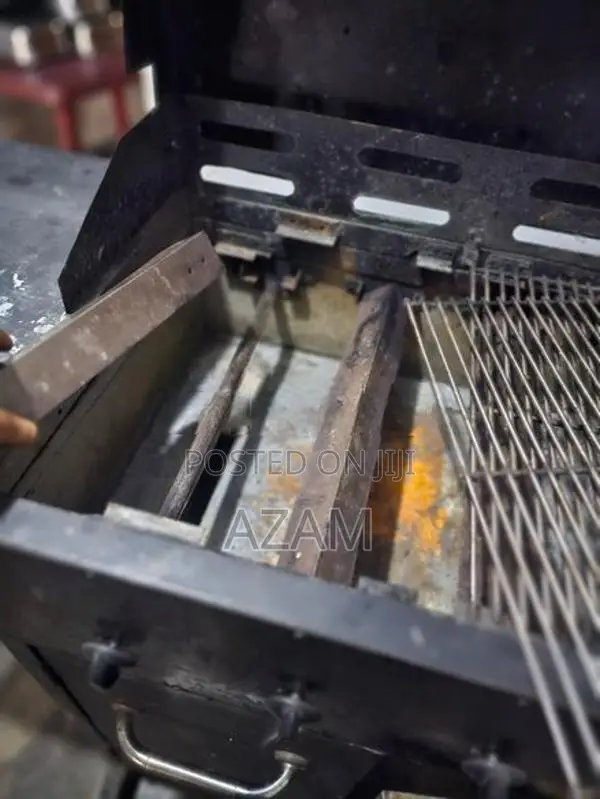 Gas bbq grill