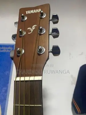 Yamaha F310 Acoustic Guitar