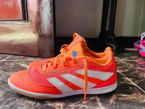 Futsal shoe
