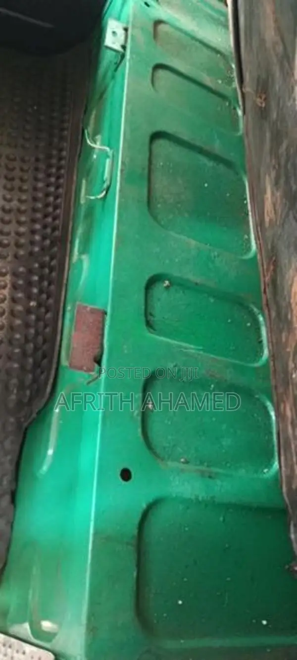 Bajaj RE 2016