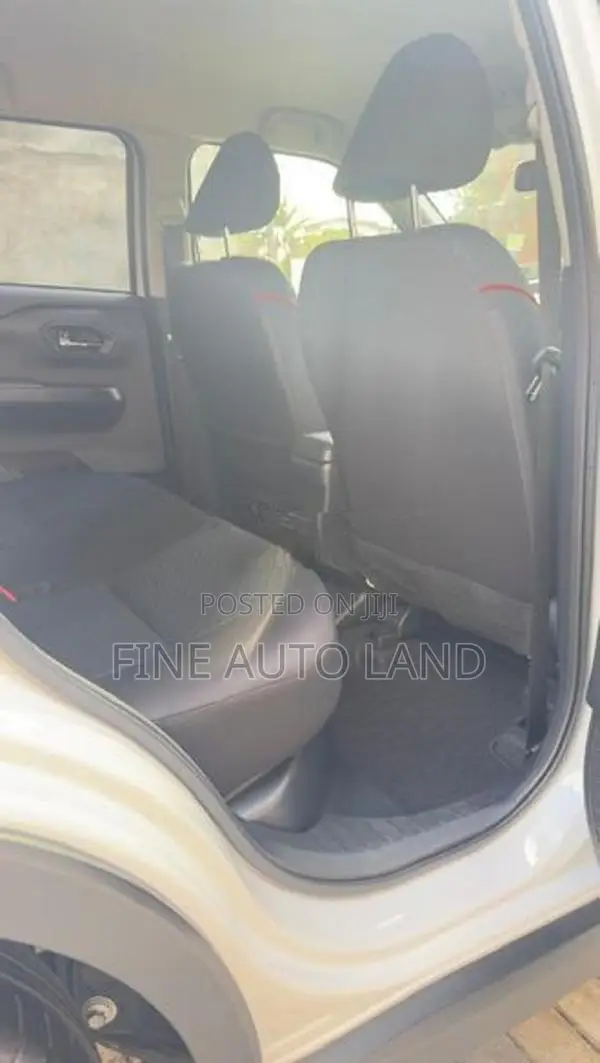 Toyota Raize Z Hybrid BSM 360 2025