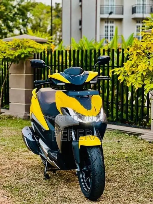 Hero XOOM 125R 2026