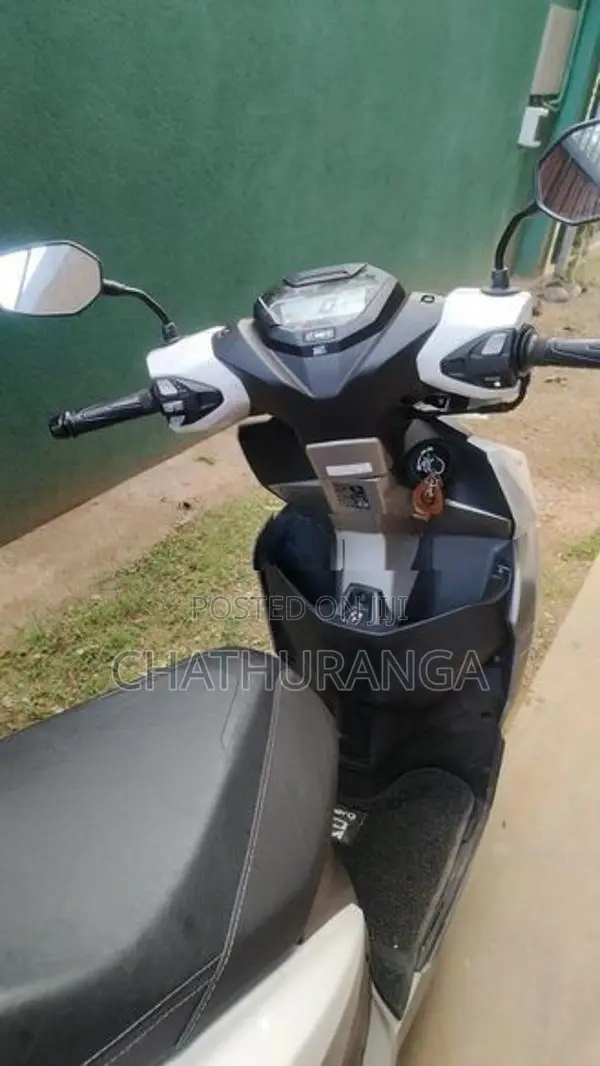 Hero XOOM 125R ZOOM 125 2026