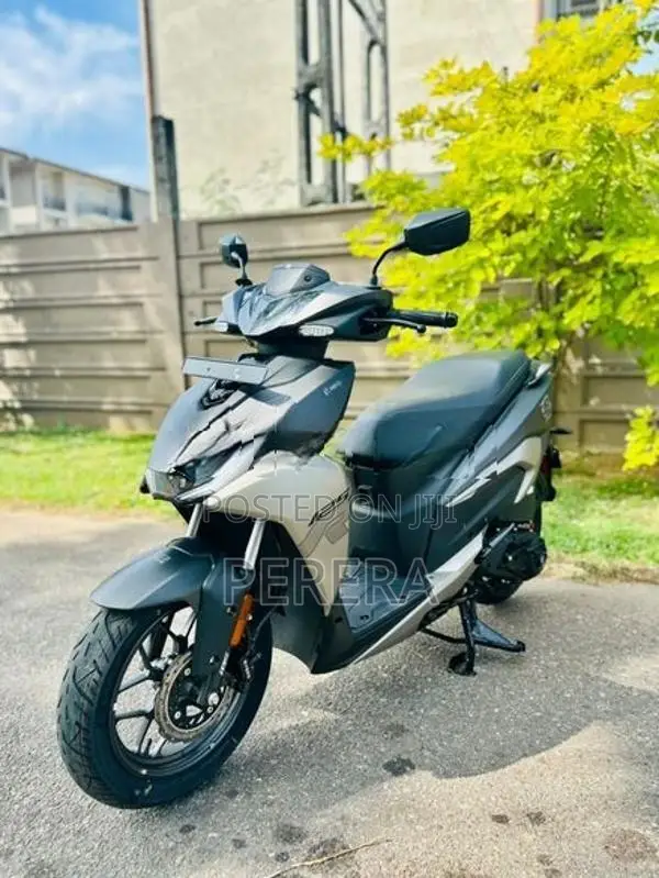Hero XOOM 125R 2026