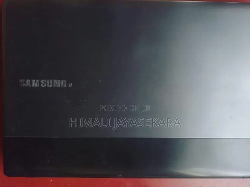 Samsung NP 300E5A Laptop i5 2nd Gen 8 GB RAM Windows 10 Pro