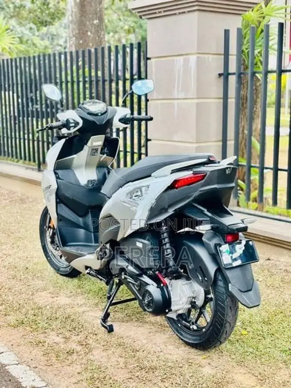 Hero XOOM 125R 2026