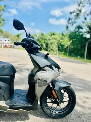 Hero XOOM 125R 2026