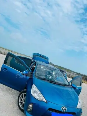Toyota Aqua 2013