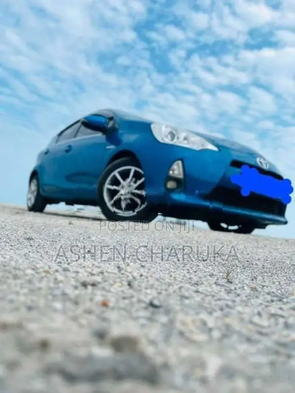 Toyota Aqua 2013