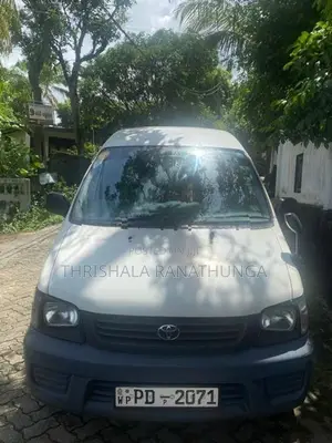 Toyota Noah KR42 2006