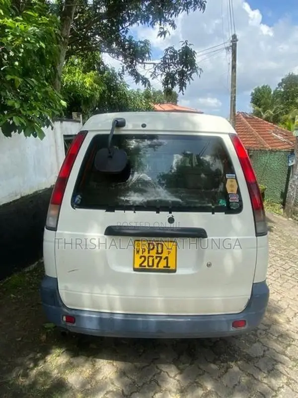 Toyota Noah KR42 2006