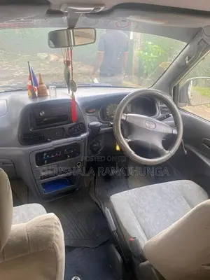 Toyota Noah KR42 2006