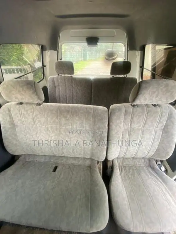Toyota Noah KR42 2006