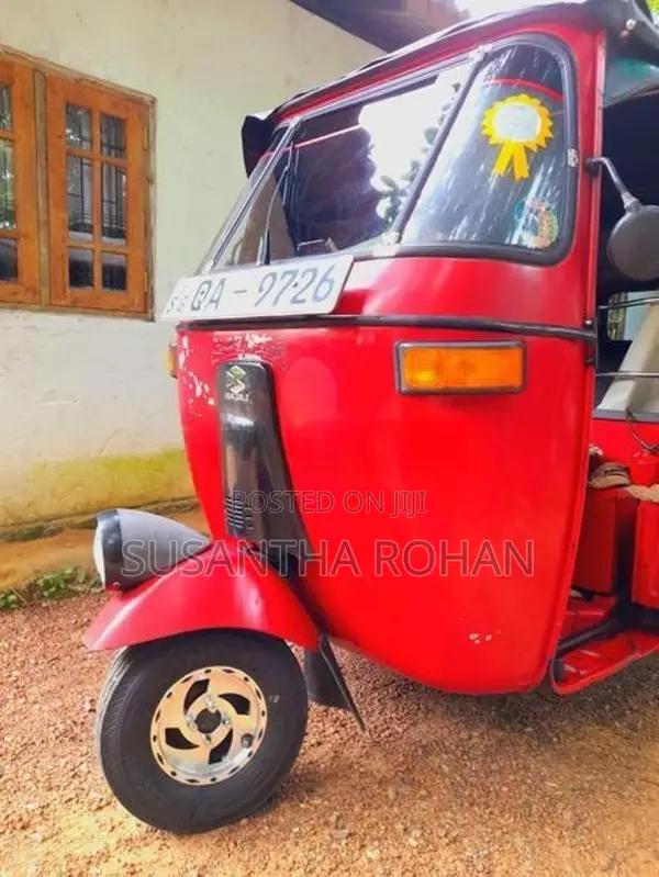Bajaj RE 2005