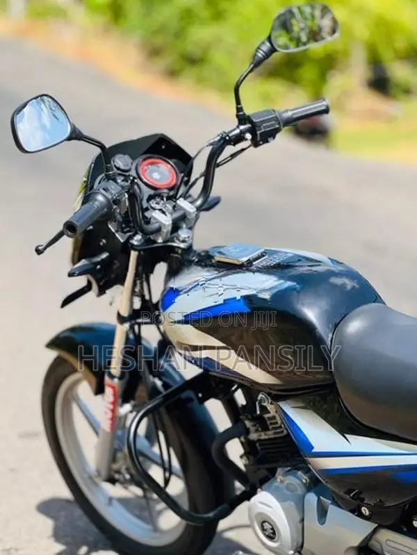 Bajaj CT100 2025