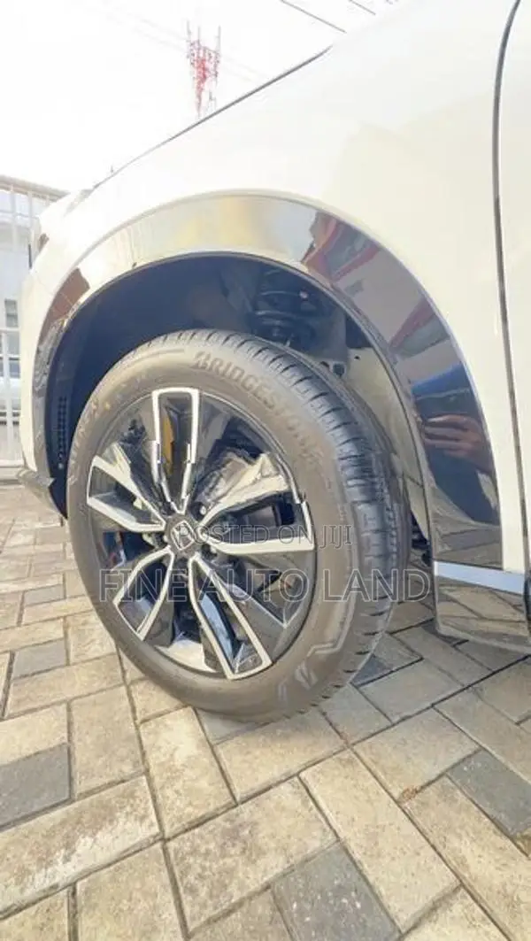 Honda Vezel Z Hybrid 2025