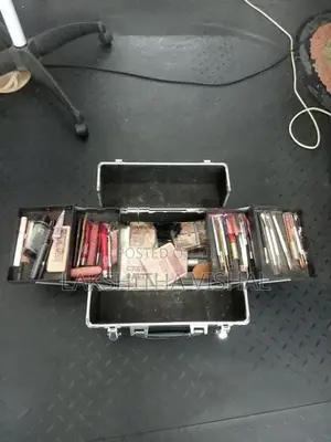 Make up Items with Box