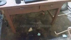 மேசை Table