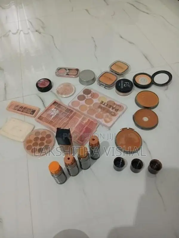 Make up Items with Box