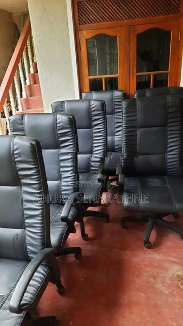 Used Damro Chairs
